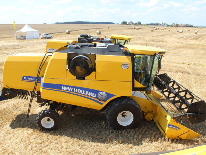 KOMBAJNY NEW HOLLAND  TC 4.90 - 5.90