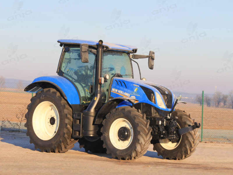 modrý traktor New Holland T6.160