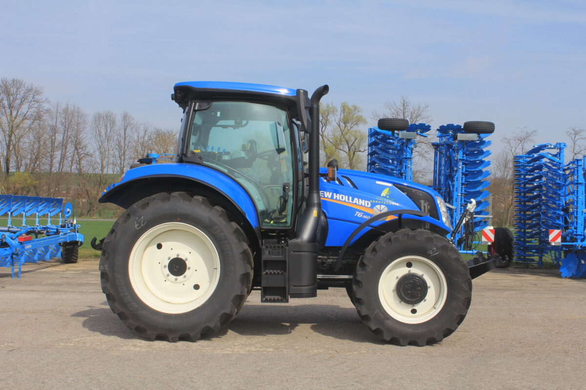 modrý traktor Neh Holland T6.160DC