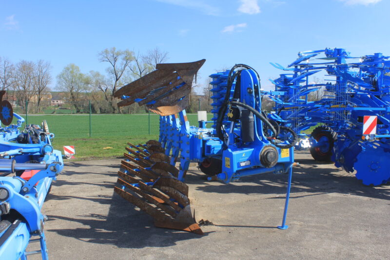 modry pluh lemken
