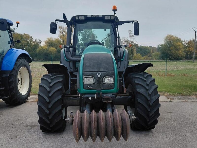 Valtra T151